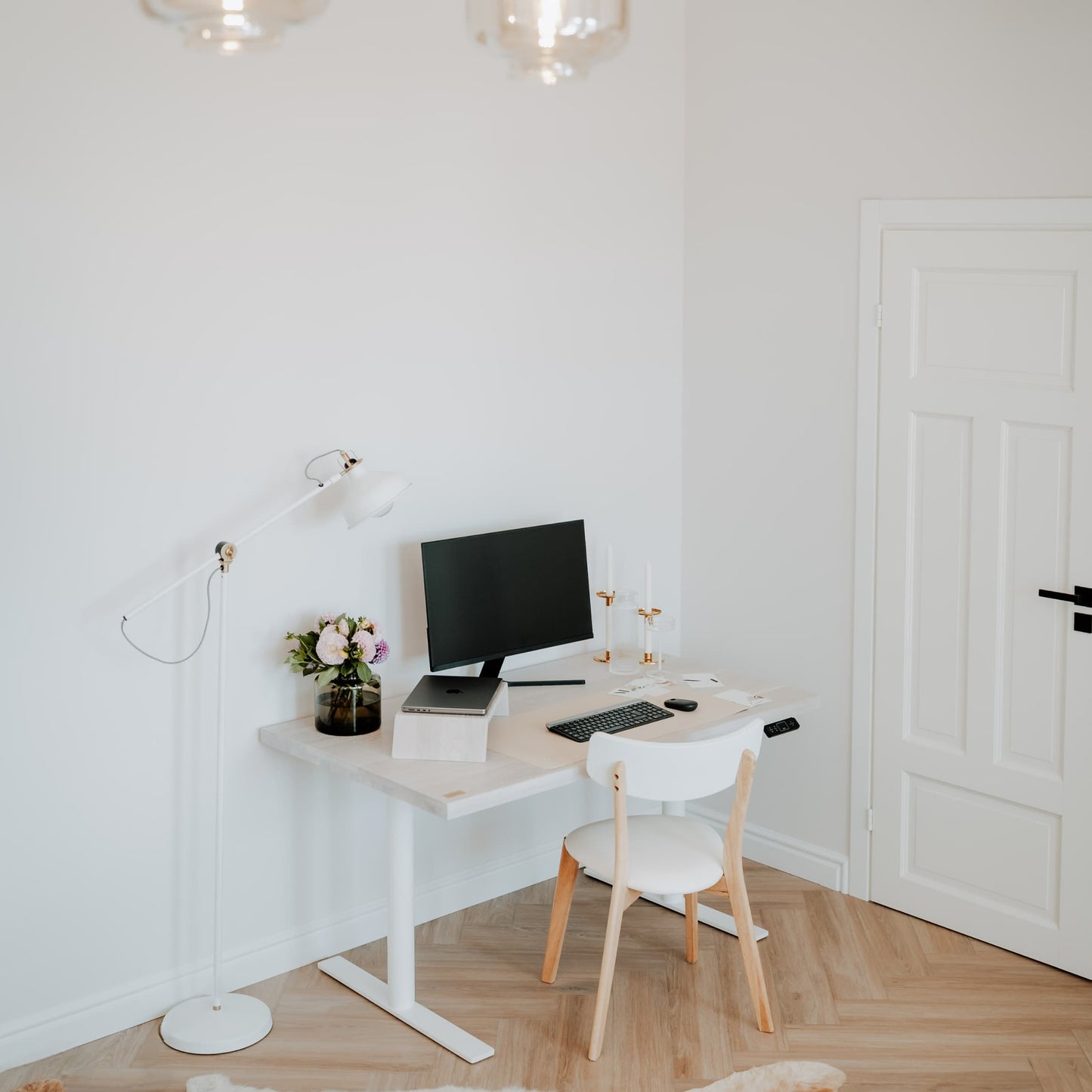 "Hvid tåge" Solid Oak Desk