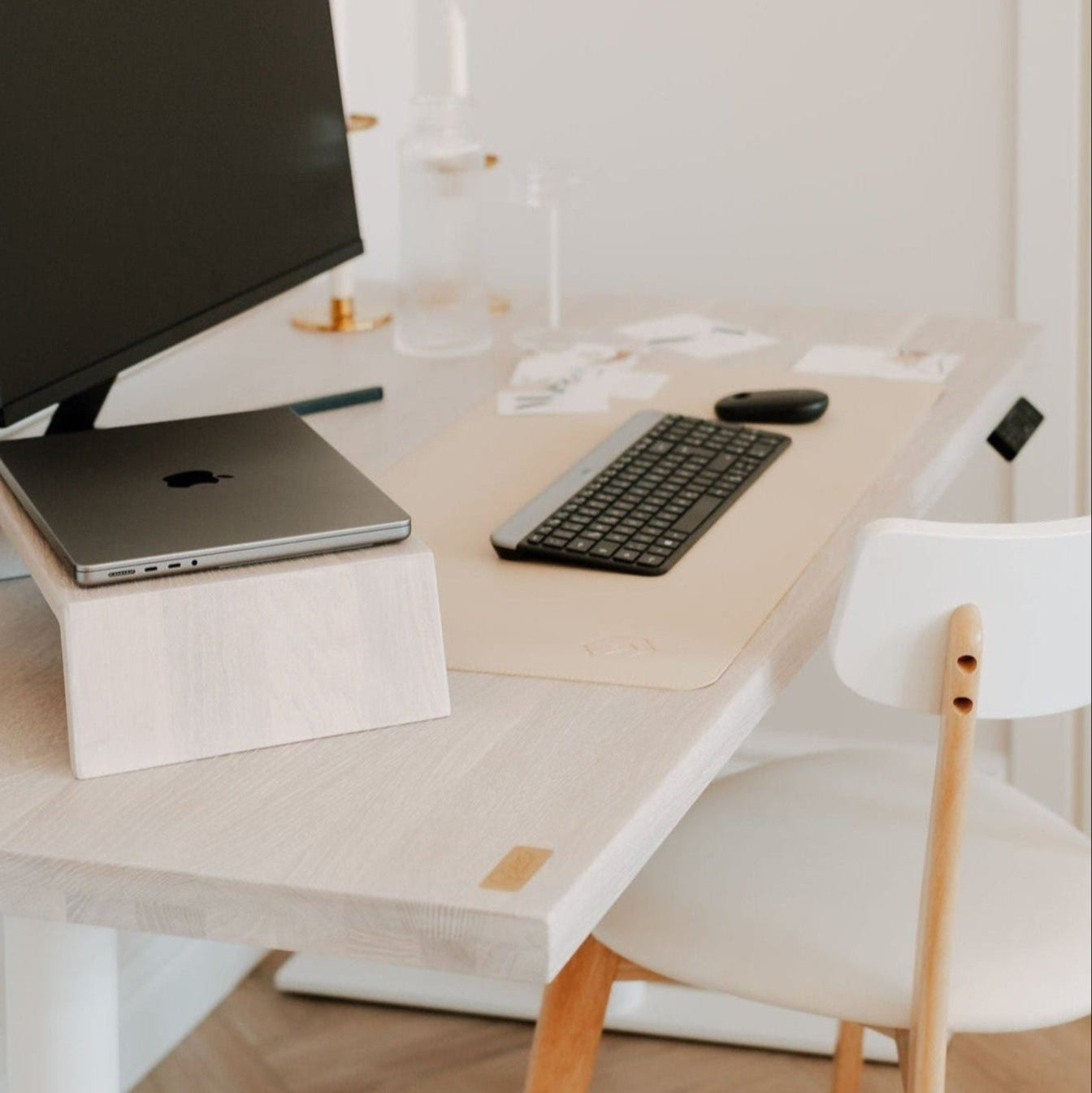 Mini Monitor Stand | Oak Monitor Stand | OAKO Denmark