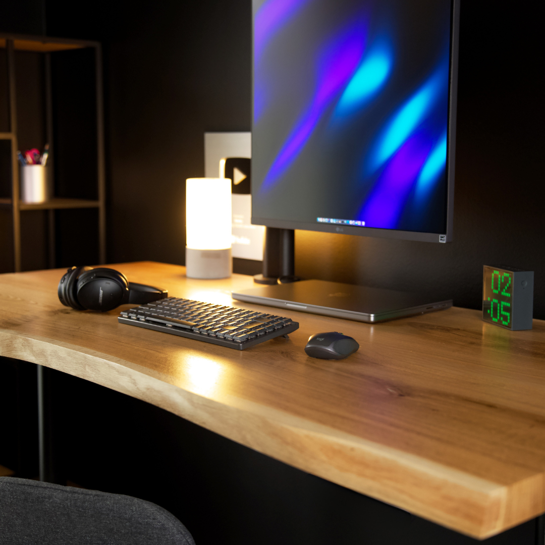 "Natural" Alive Oak Desk