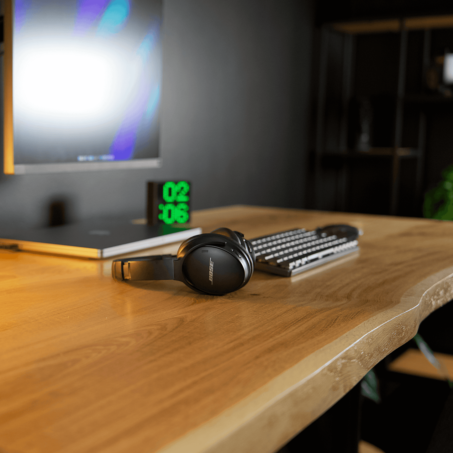 Oak Standing Desk | Adjustable Standing Desk | OAKO Denmark